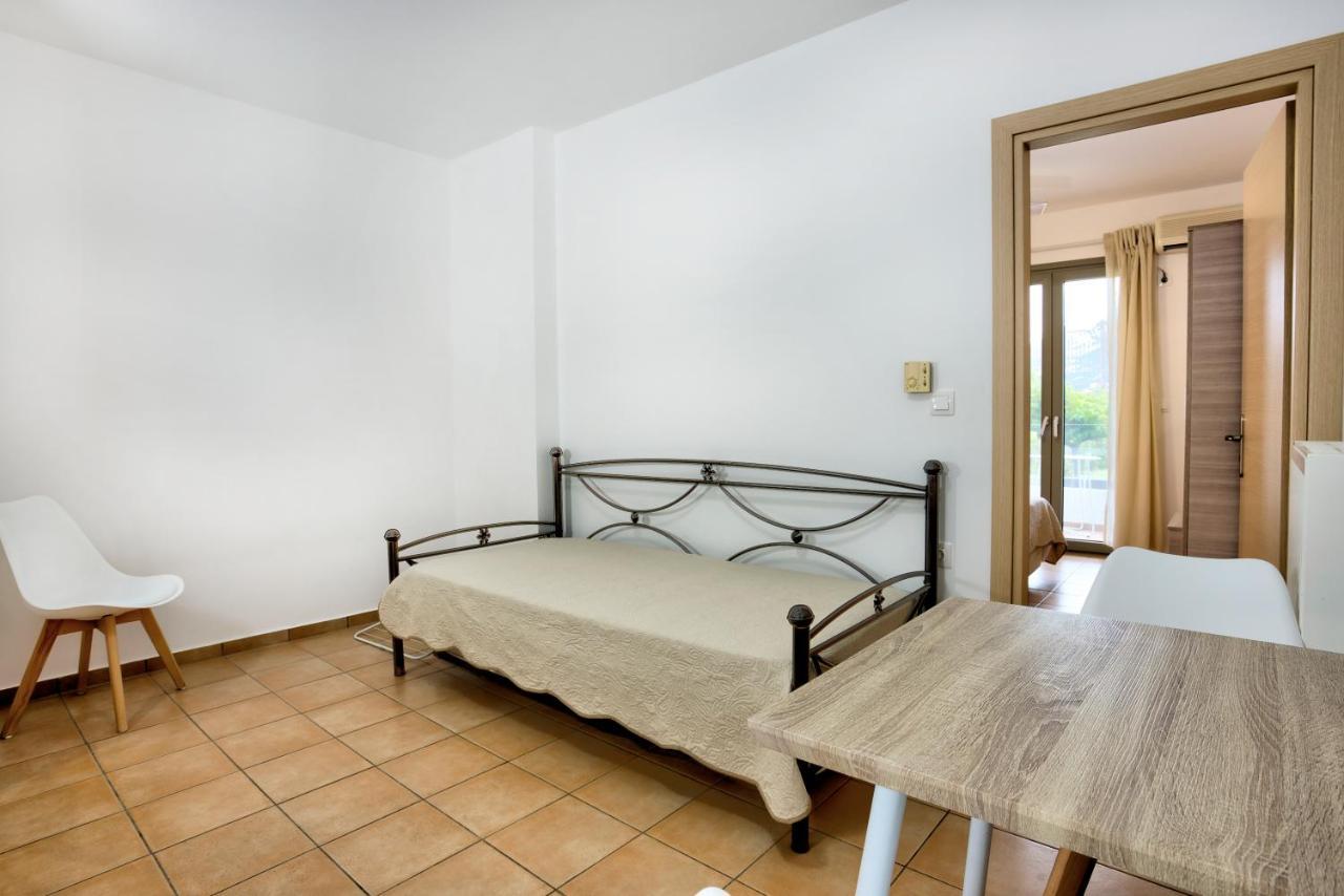 Achilli Apartments Skyros Zewnętrze zdjęcie