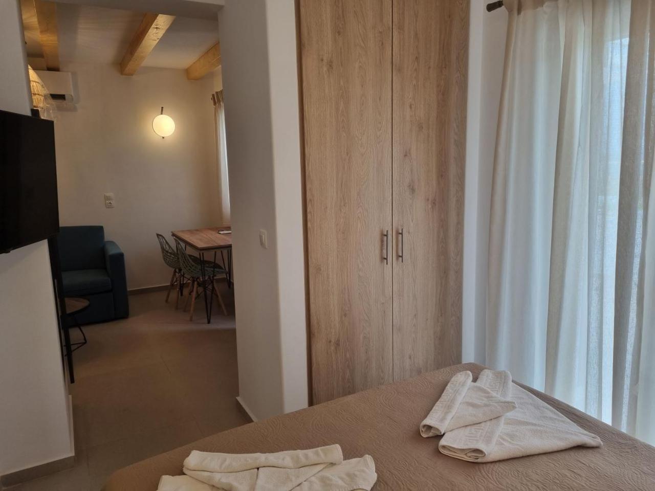 Achilli Apartments Skyros Zewnętrze zdjęcie