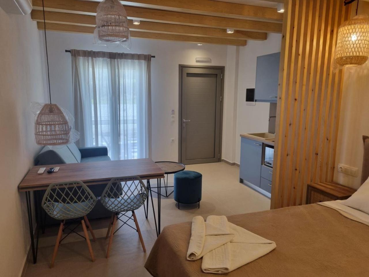 Achilli Apartments Skyros Zewnętrze zdjęcie